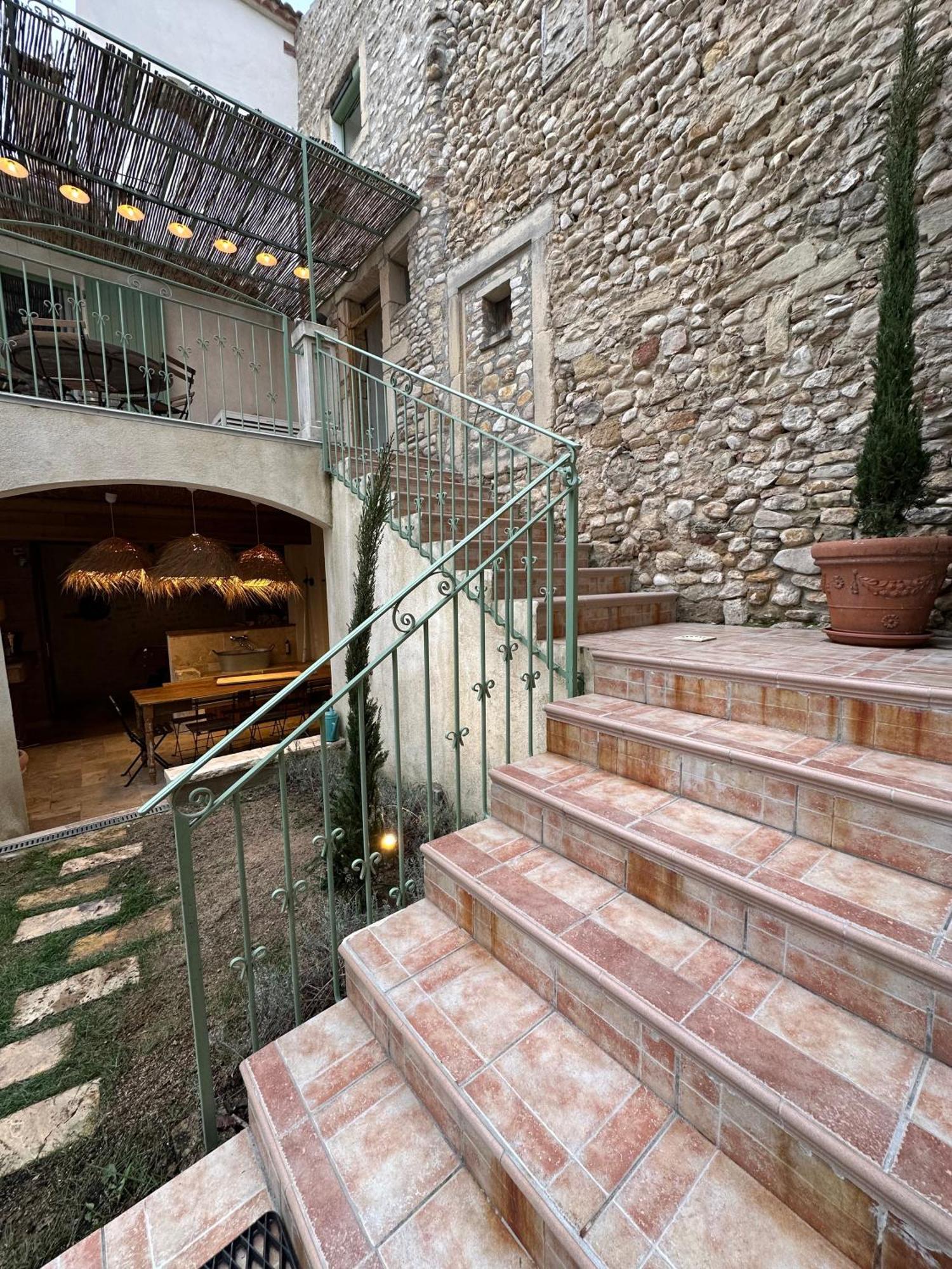 Drome Provencale Maison Familiale Calme Dans Village Valréas 外观 照片