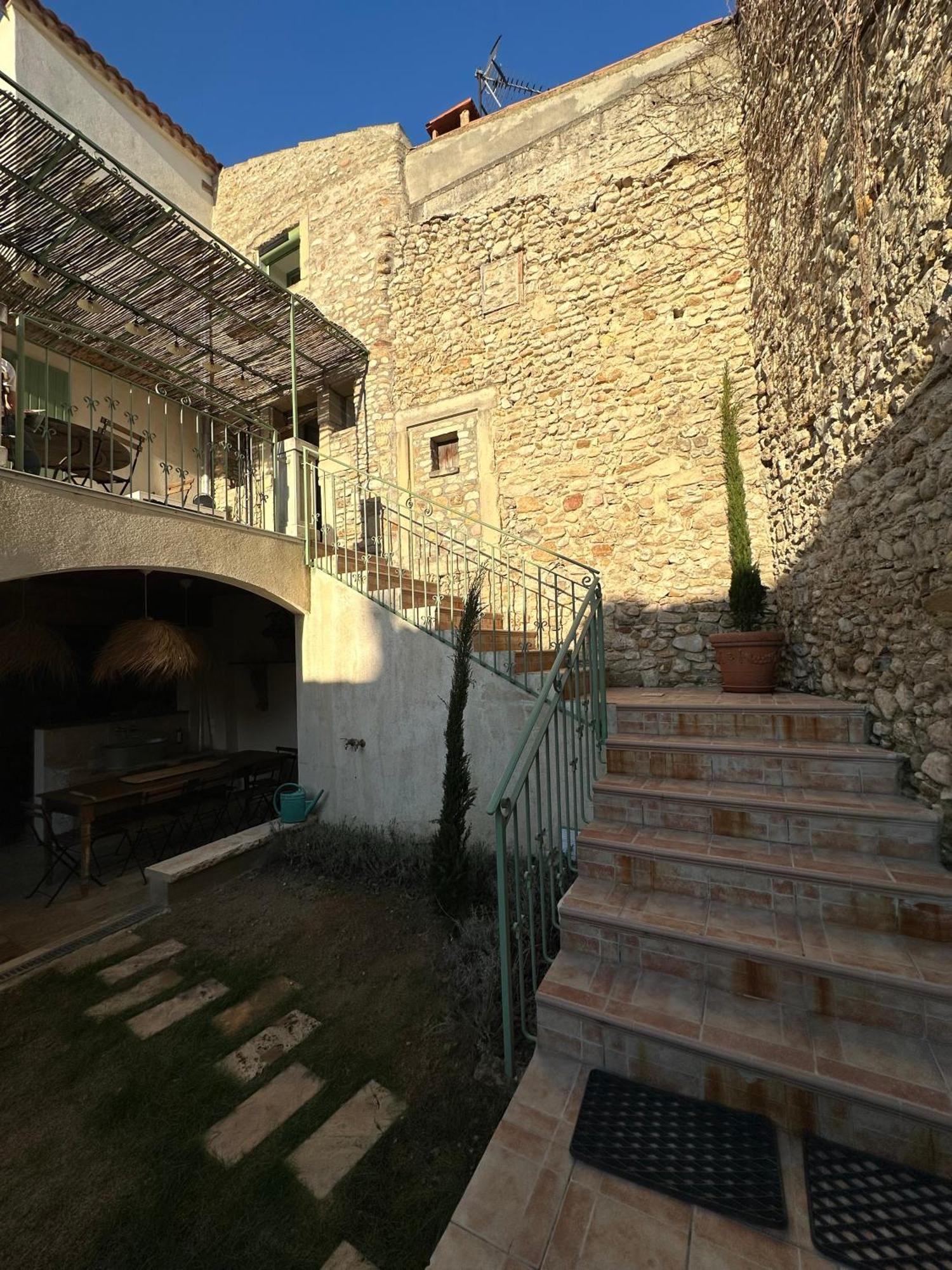 Drome Provencale Maison Familiale Calme Dans Village Valréas 外观 照片